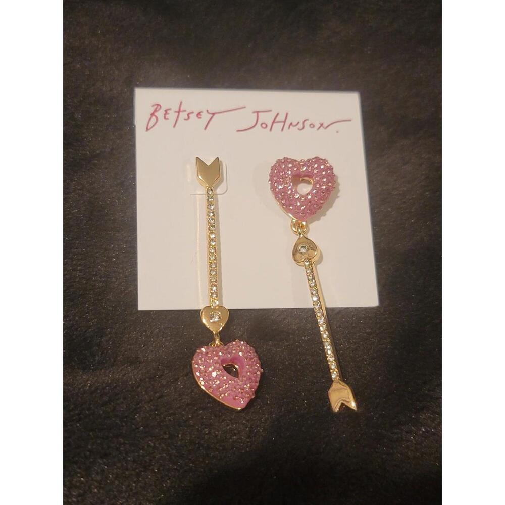 Betsey Johnson Earrings - Picture 2 of 7